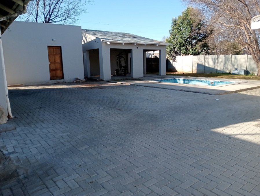 4 Bedroom Property for Sale in Bayswater Free State